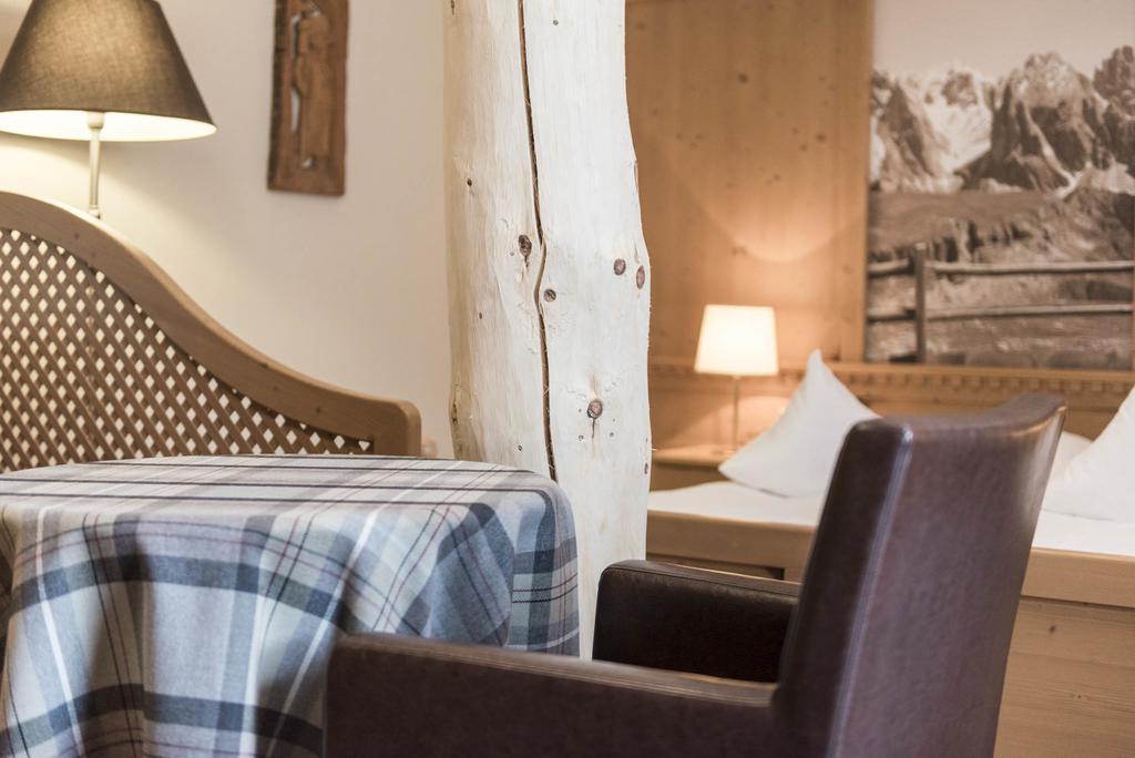 Eggentaler Hotel Cardano Luaran gambar